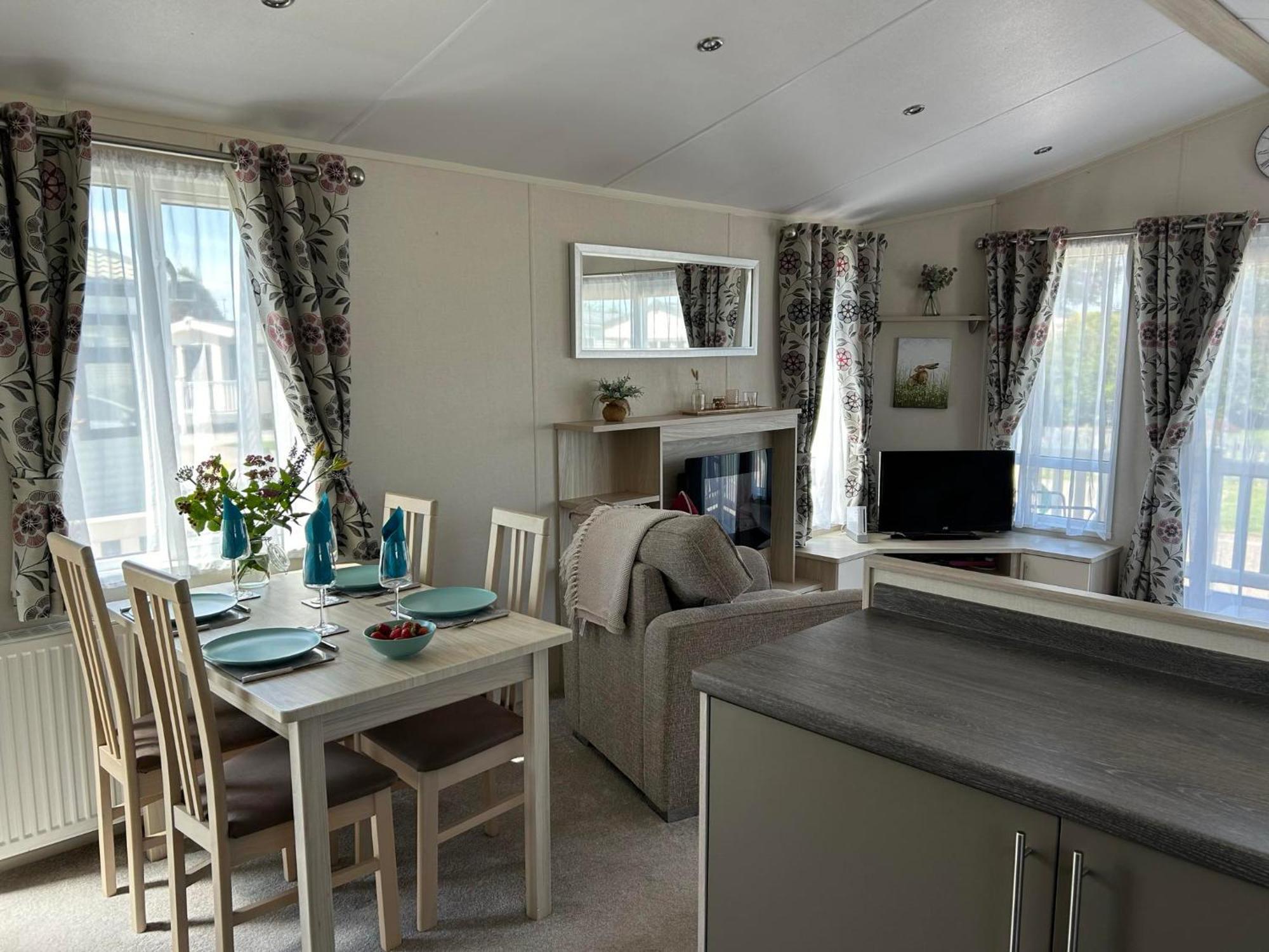 Hares Haven Pet Friendly Sleeps 6 Kingston upon Hull Exterior foto
